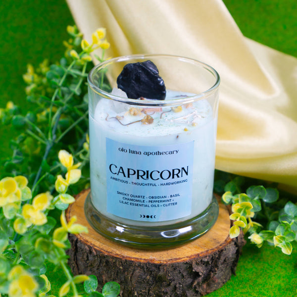 Capricorn Zodiac Candle: Wooden Wick