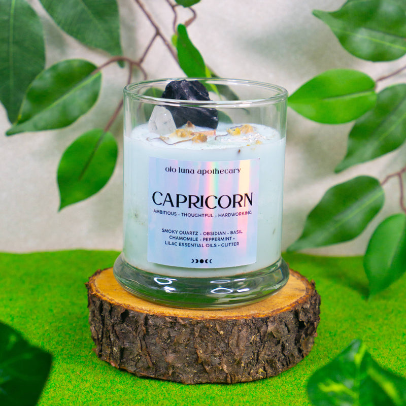 Capricorn Zodiac Candle: Wooden Wick