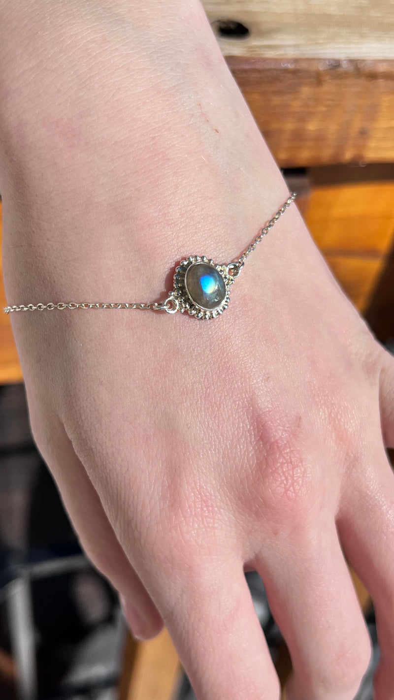 Labradorite Dainty Bracelet